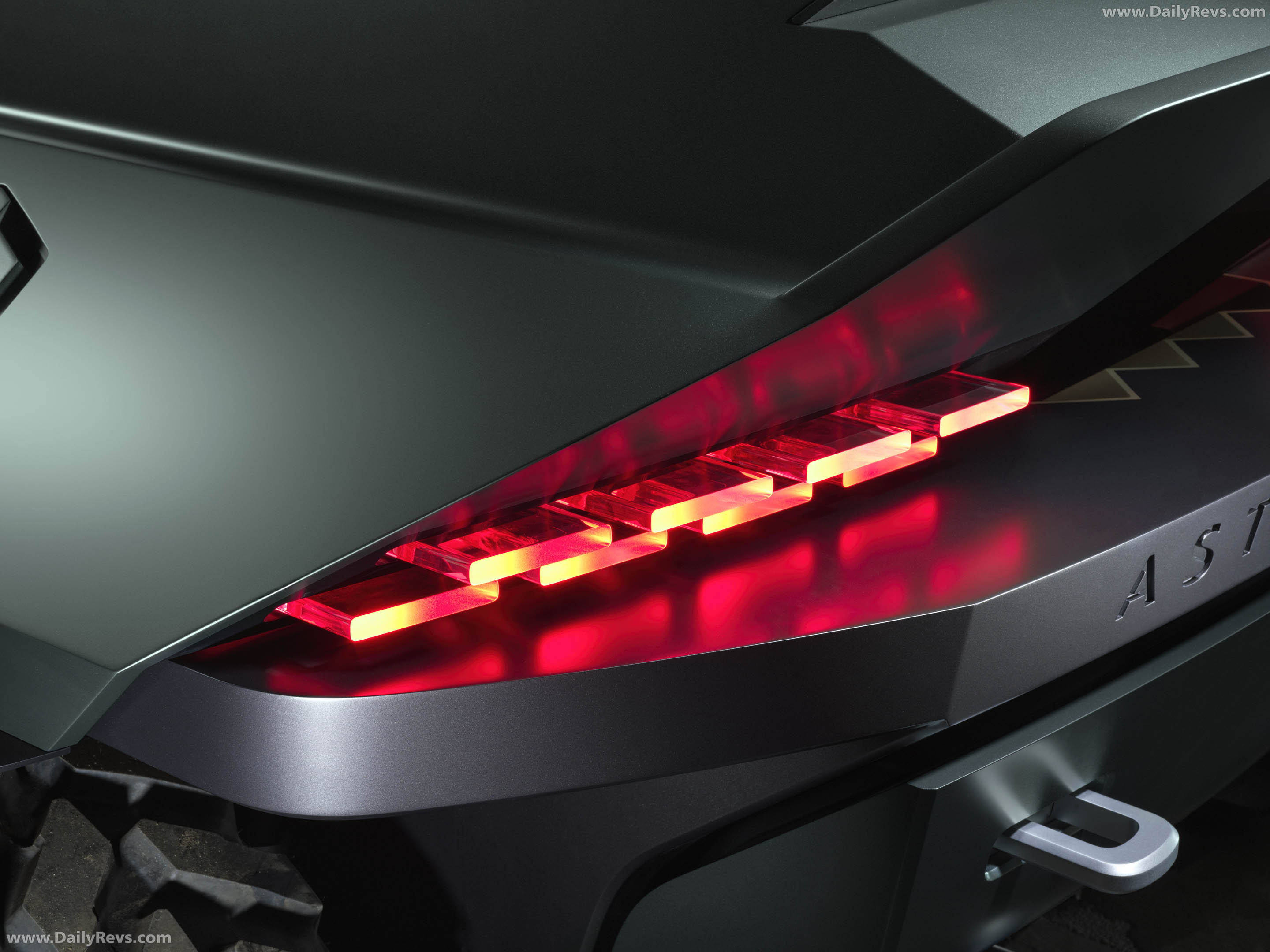 2026 Aston Martin Dreadnought Concept Exterior